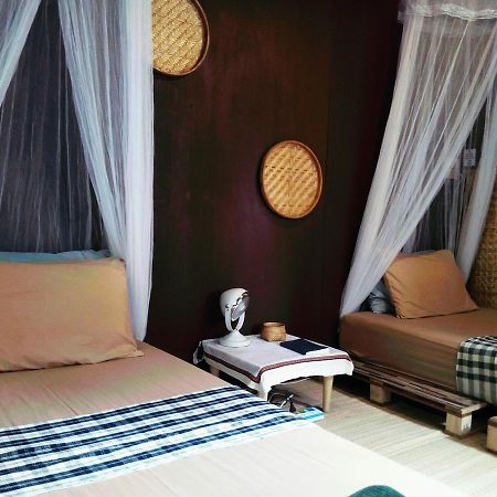 Twin House @ Tapae Pansiyon Chiang Mai Dış mekan fotoğraf