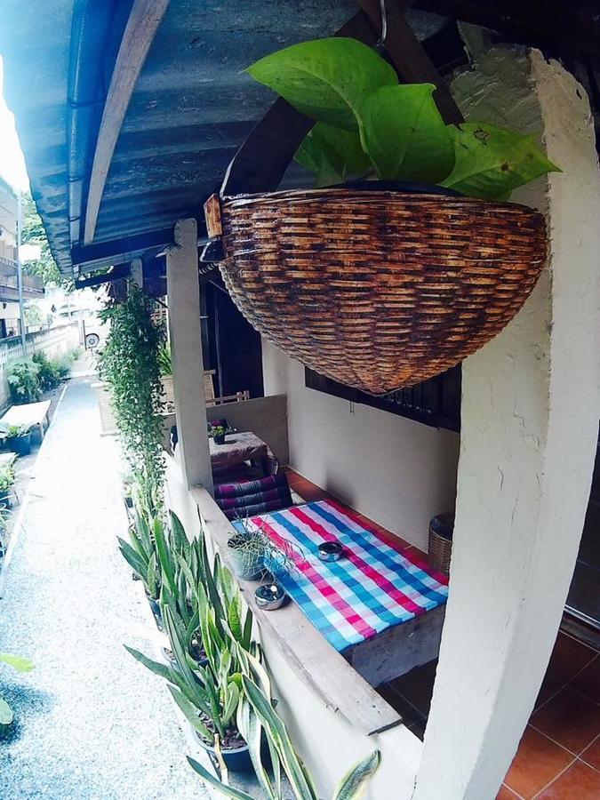 Twin House @ Tapae Pansiyon Chiang Mai Dış mekan fotoğraf