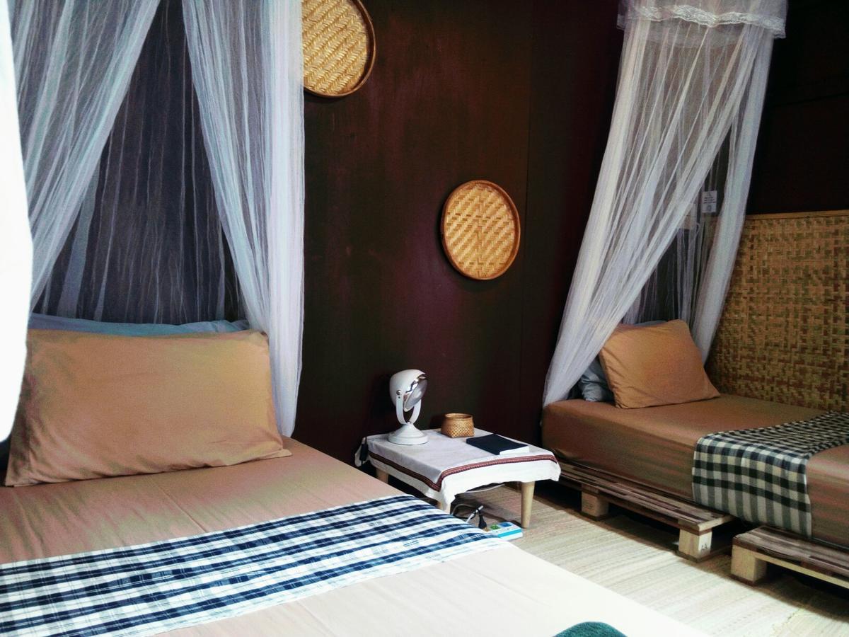 Twin House @ Tapae Pansiyon Chiang Mai Dış mekan fotoğraf