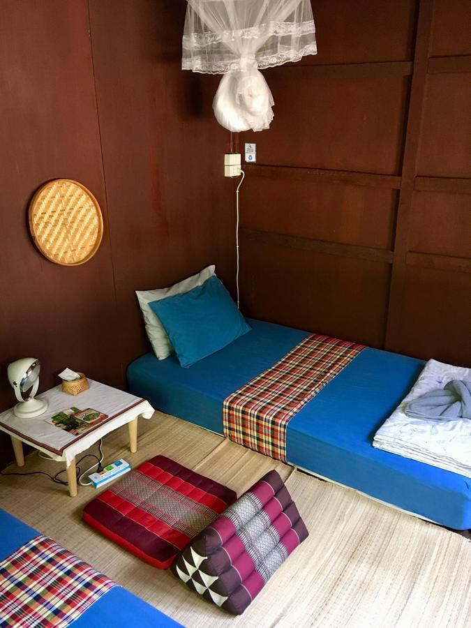 Twin House @ Tapae Pansiyon Chiang Mai Dış mekan fotoğraf